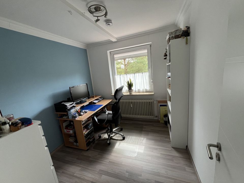 Gemütliche 3-Zimmer-Wohnung in ruhiger Lage, mit großem Süd Balkon in Hamburg Neugraben in Hamburg