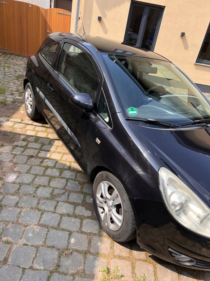 Opel Corsa-D in Düren