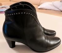 Damen Caprice Stiefeletten schwarz Leder+Nieten Gr 38,5 gebraucht Hessen - Baunatal Vorschau