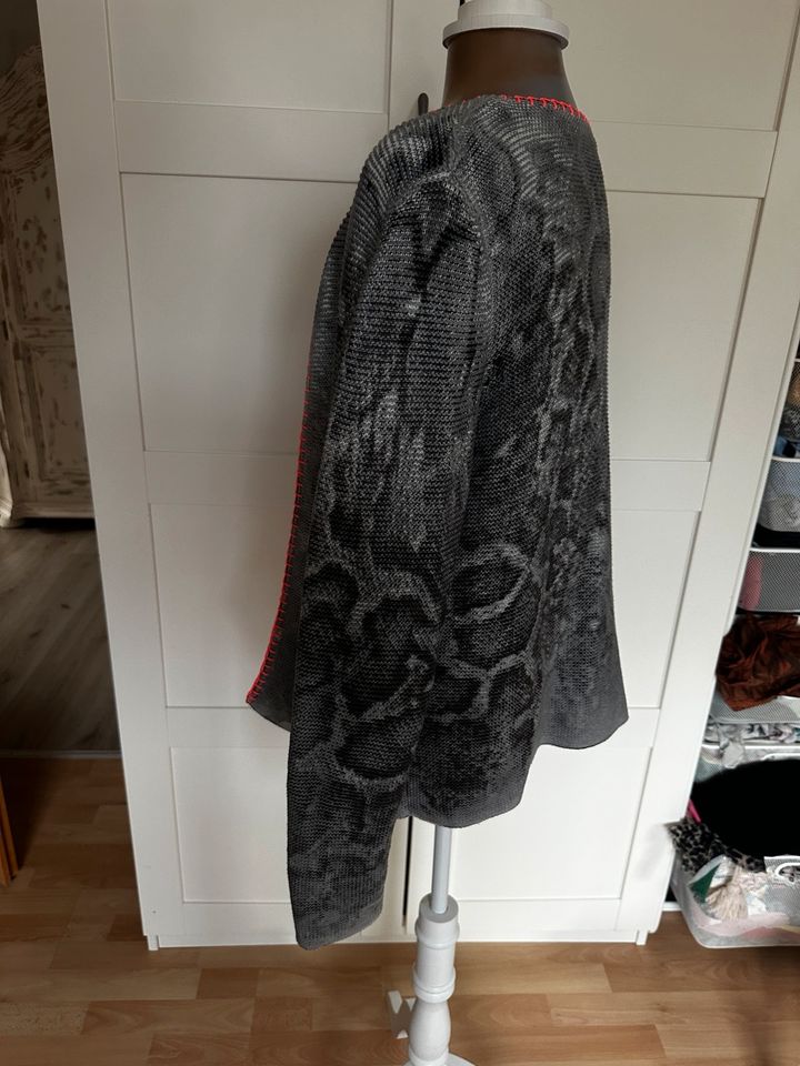 Besondere Strickjacke von Oui in Ge. 38 in Winsen (Luhe)