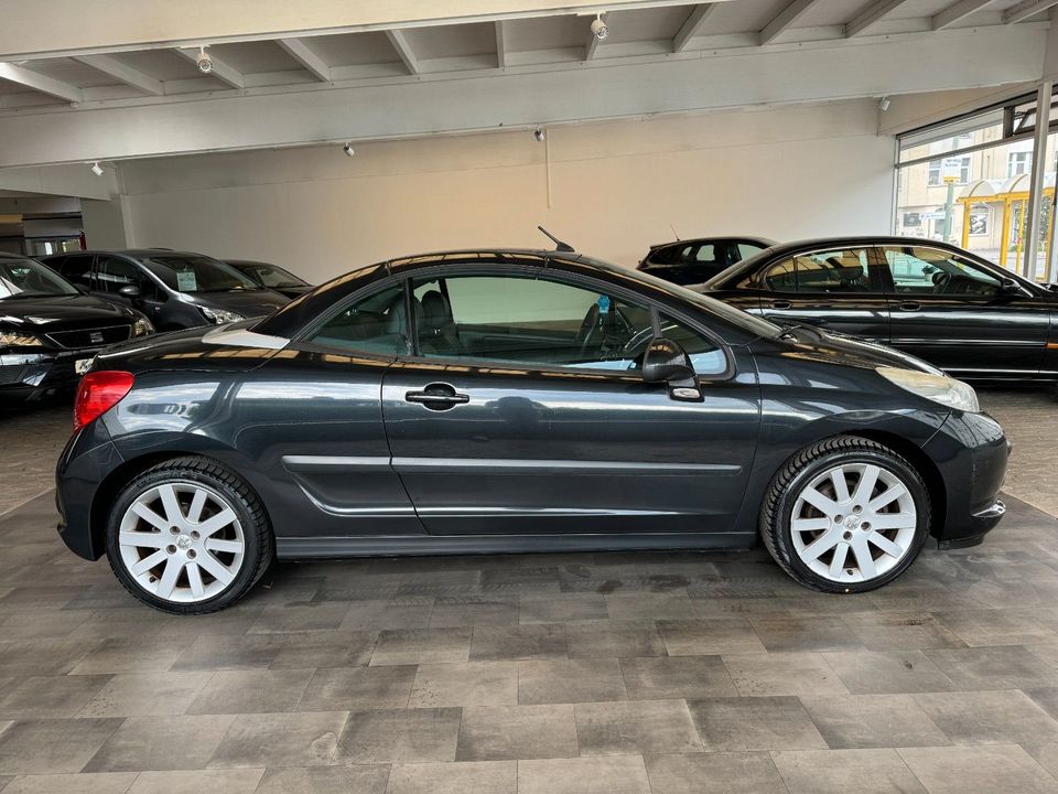 Peugeot 207 CC Cabrio-Coupe Sport in Bremerhaven