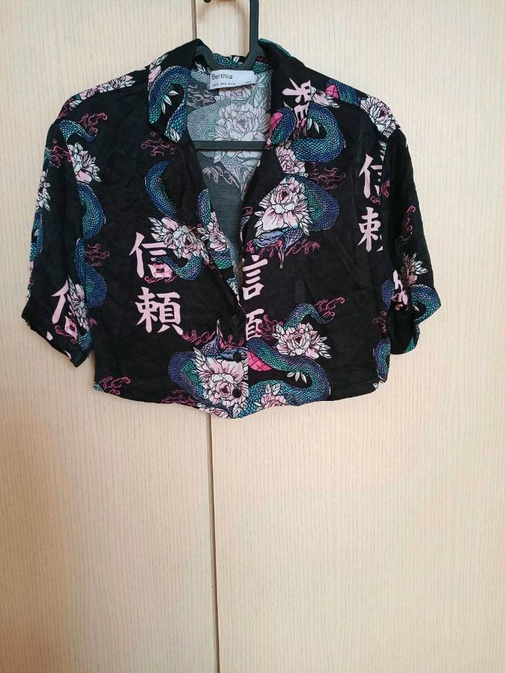 Top, T-Shirt, Bluse Bershka S 36, Viskose 100% in München