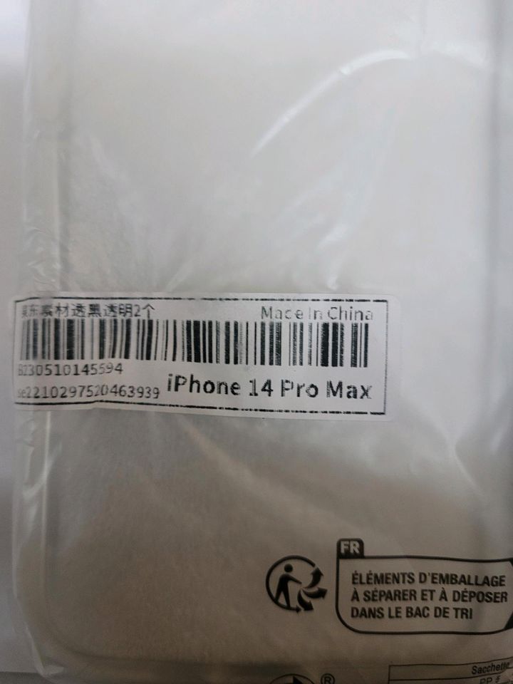 2 hüllen für iPhone 14 Pro max in Alfhausen