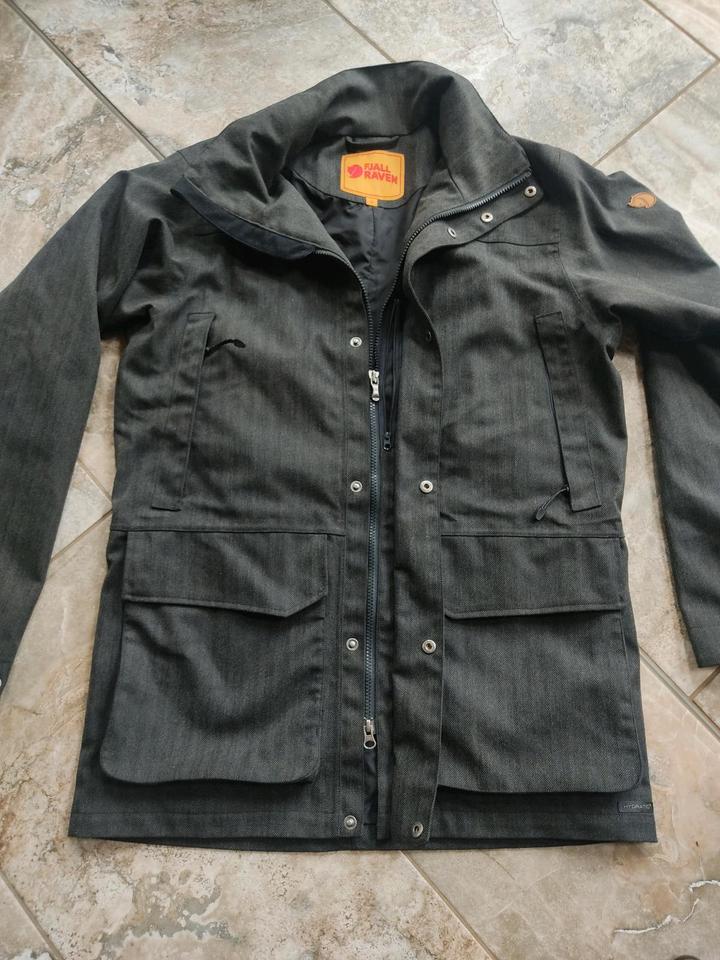 Fjällräven Damen Jacke/ Mantel hydratic Gr. M Modell Ellips in Bad Langensalza