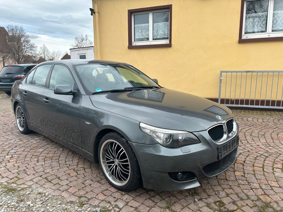 BMW 520 i E60 M-Paket Mega Ausstattung 170PS 2.2 Liter in Donaueschingen