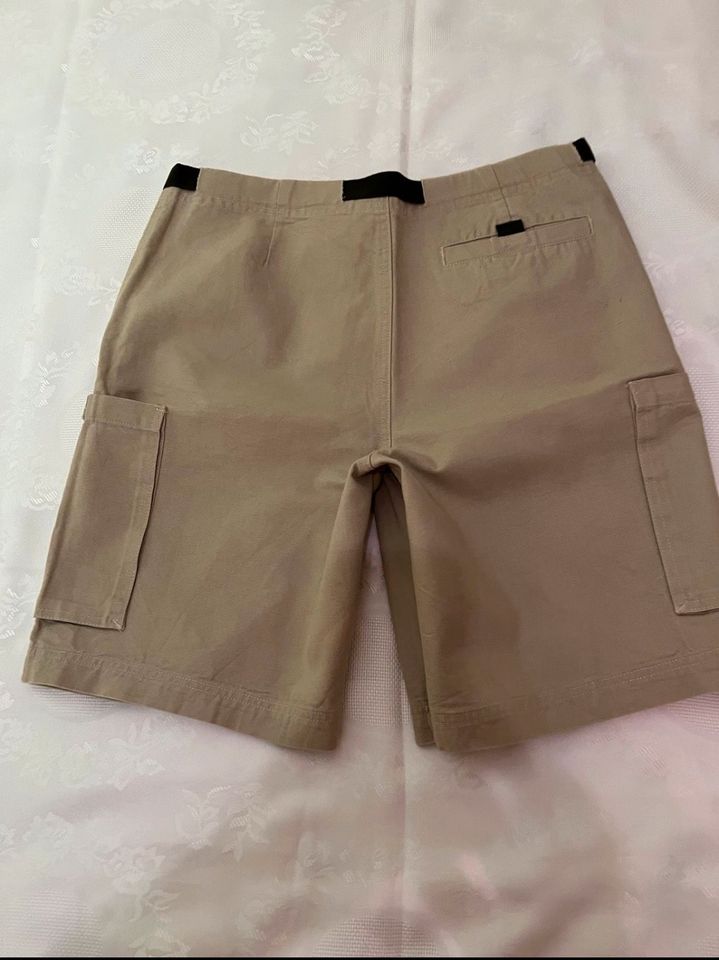 Herren, Cargo Shorts, Gr. 52. in Hofgeismar