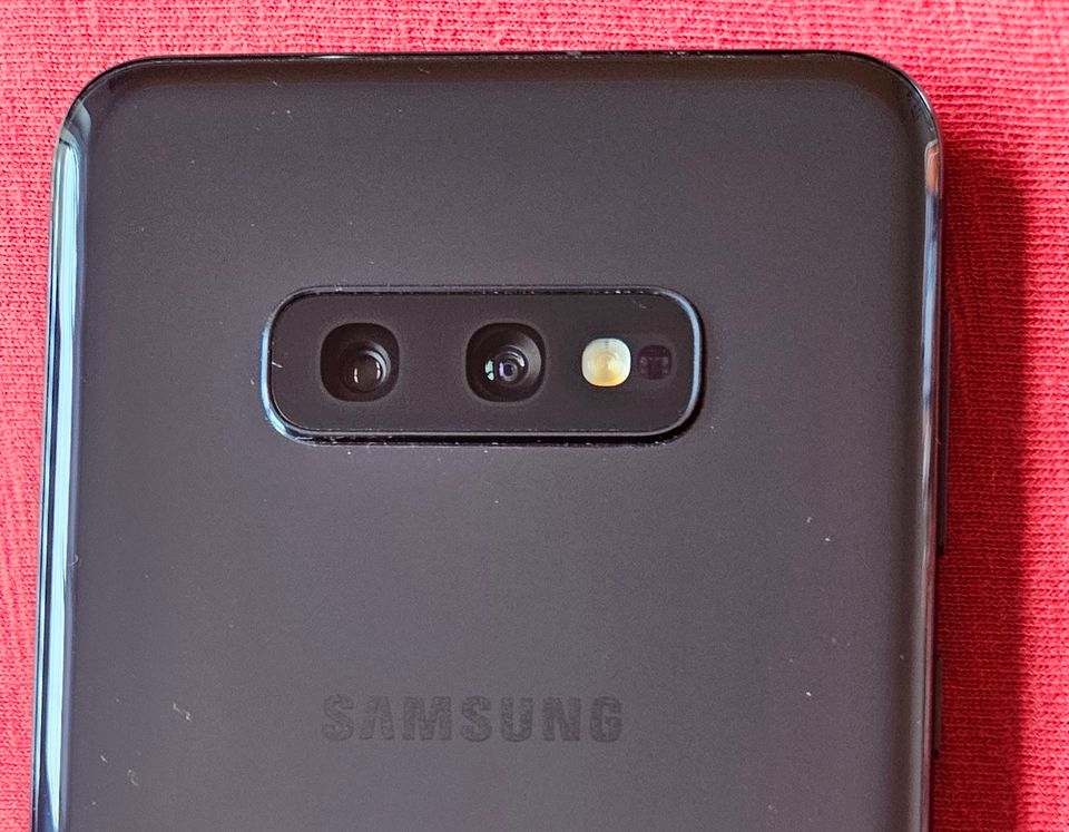 Samsung Galaxy S10e, Smartphone, SM-G970F/DS, LTE, 128GB Speicher in Oldenburg