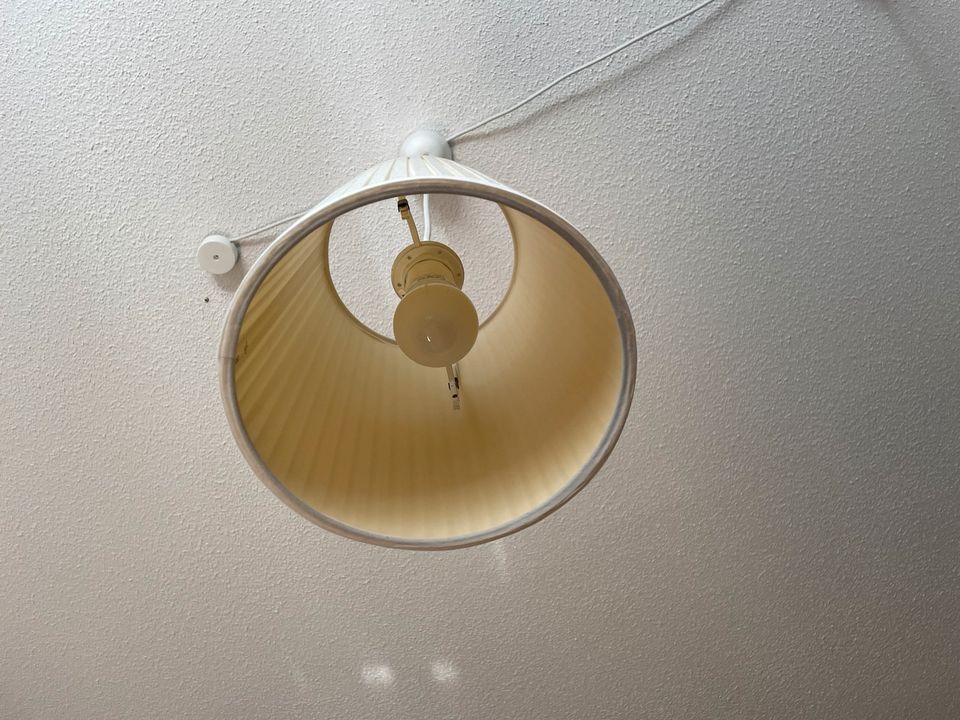 2 Lampenschirme von Ikea weiß / Beige in Ruhstorf an der Rott