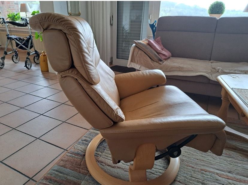 Stressless Sessel XXL mit Hocker in Kreuzau