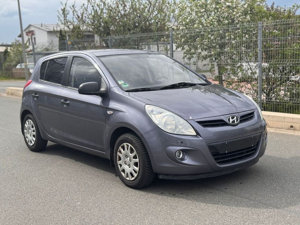 Hyundai I20 / 1.2l Benzin / TÜV 03.25 /TOP! 1.Hand,KLIMA,Wenig KM in Rinteln