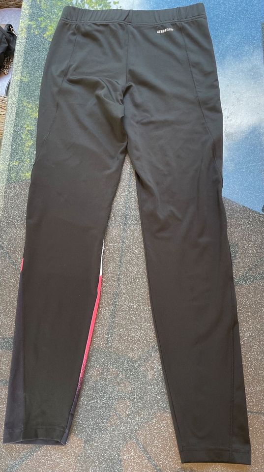 ❤️ Adidas Sportleggins / Hose / Leggins XL Top Zustand  wie neu in Glienicke/Nordbahn