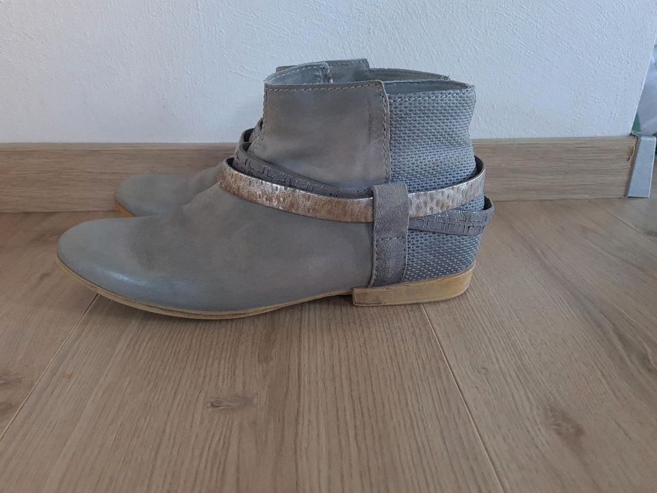 Mjus Stiefeletten, Gr. 40 in Saulheim