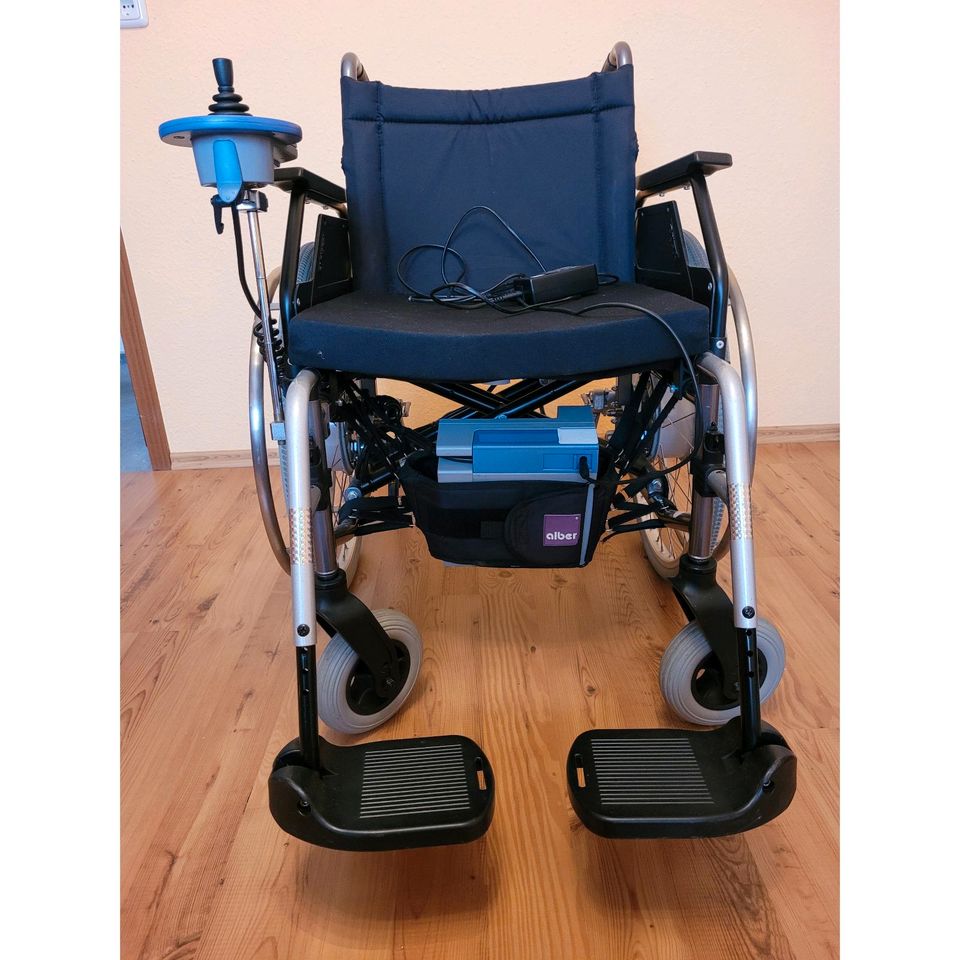 Elektrischer Rollstuhl Dietz mit Alber E-Fix 20 Motor in Bordesholm