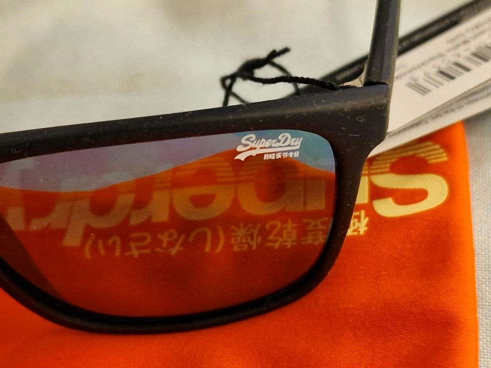 Sdr Maverick Superdry Sonnenbrille Black Smoke Ersatzteile defekt in Hamburg