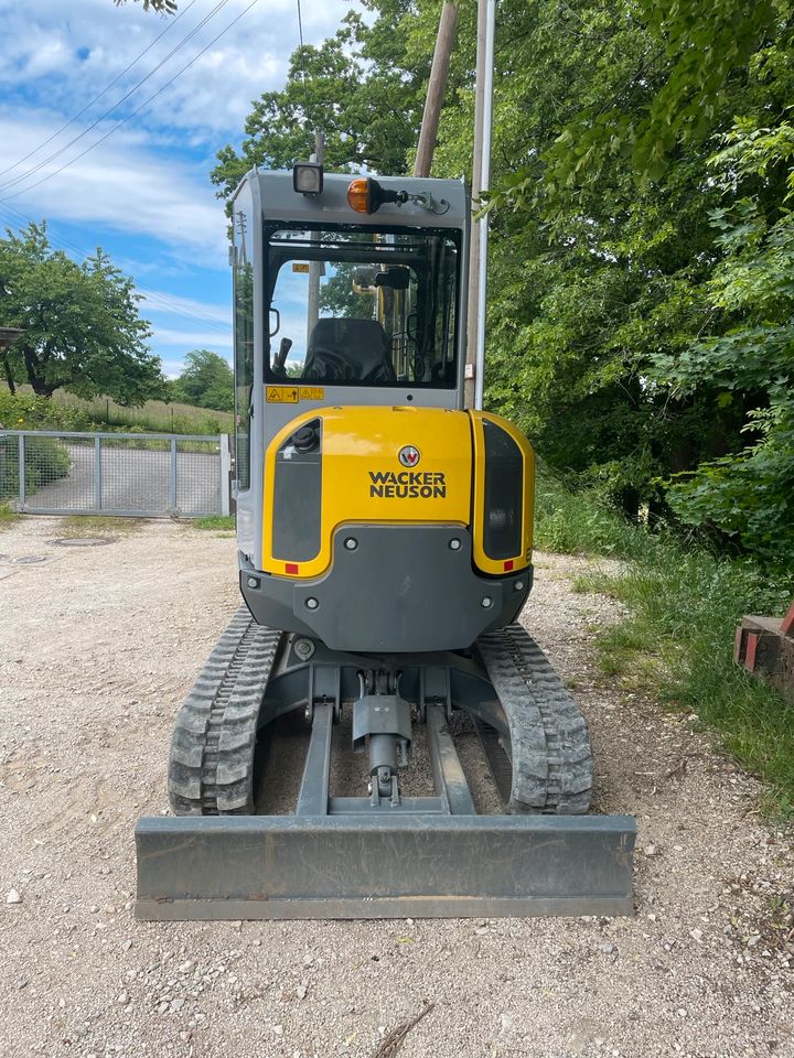 Minibagger mieten / leihen 3,3 t Baggerverleih Bagger in Pommelsbrunn