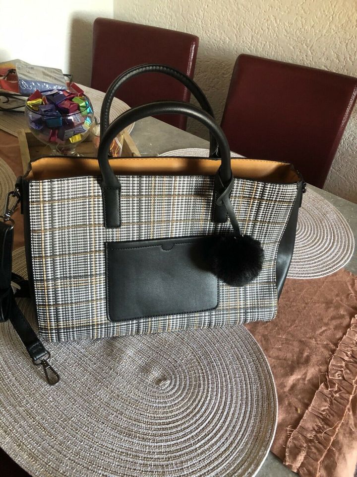 Tasche neu in Burghausen