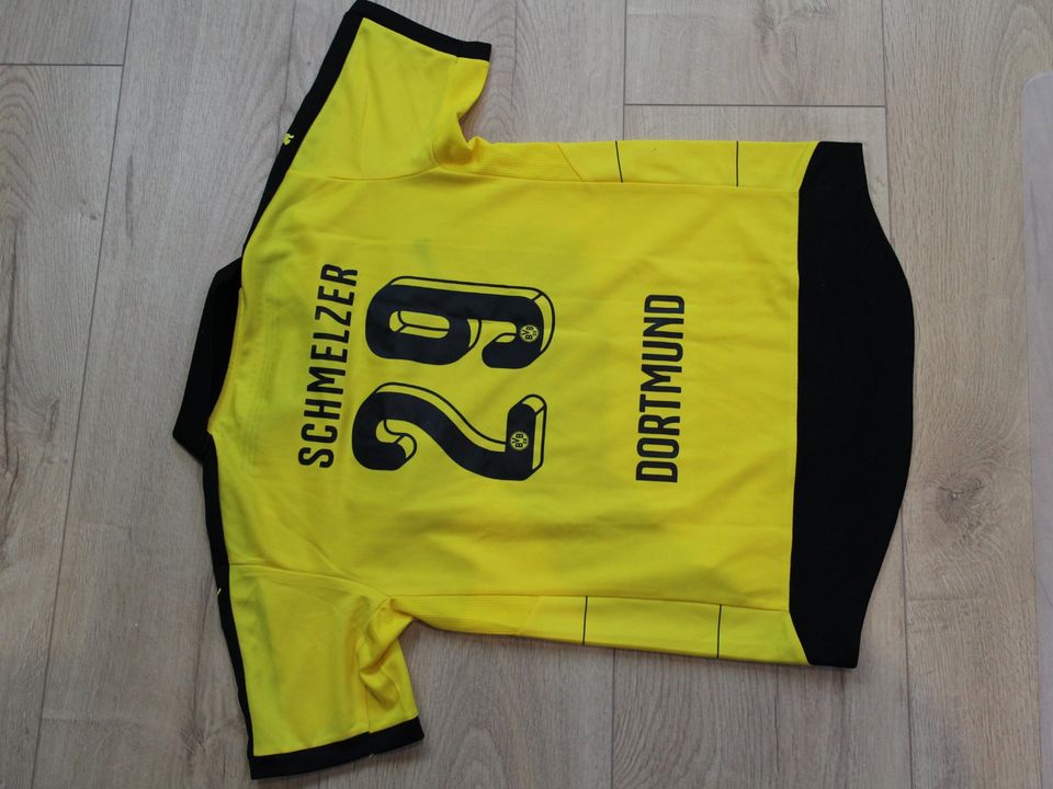 BVB Trikot, 2 st. Damen / Kinder Gr.S / M , 1x mit aufgedruckten in Nürnberg (Mittelfr)