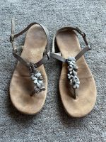 Sandalen Zehentrenner Rieker Blumen Blümchen blau grau Ge 37 Baden-Württemberg - Gerlingen Vorschau