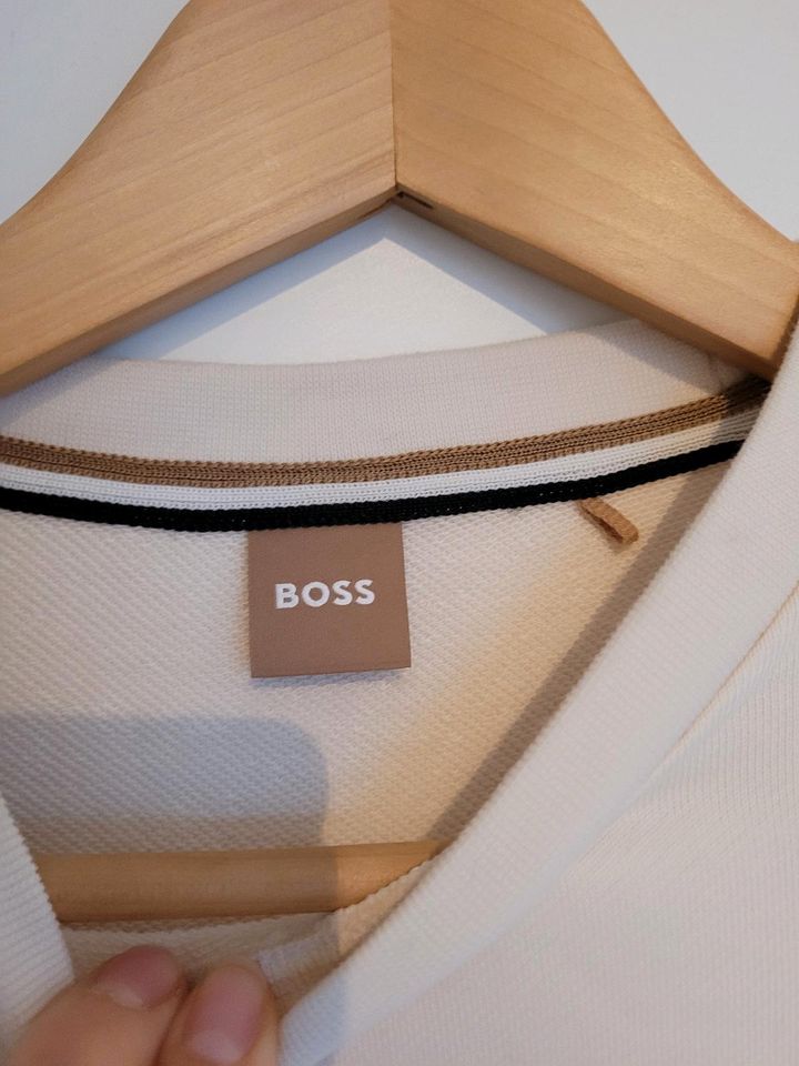 Sweatshirt von Boss, Größe S in Osnabrück