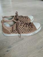 Original UGG Evera Sneaker Gr. 39, beige Nieten, gefüttert Hessen - Darmstadt Vorschau