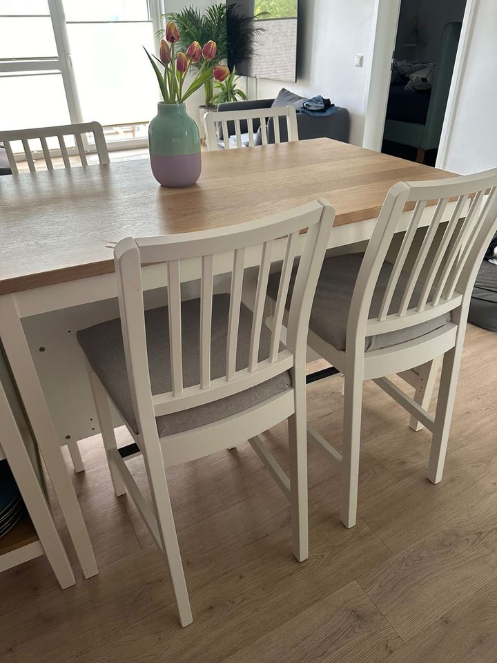 Ikea Kücheninsel und Stühle in Langen (Hessen)