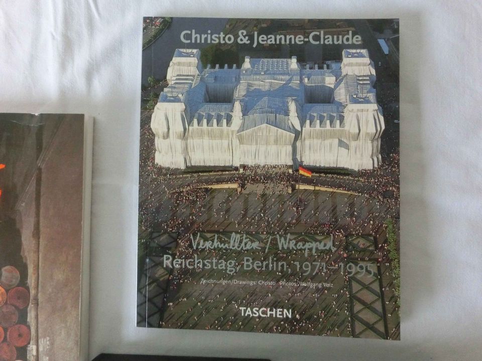 Christo - 2x VHS & 3 Bücher: Reichstag Berlin & Projekte in der S in Köln