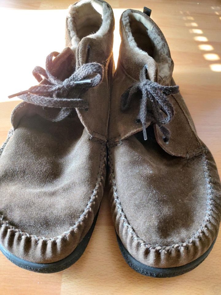 Schöne dunkelbraune Herren Wildlederschuhe Gr. 45, wie neu in Vechta