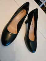 Ungetragene Leder-Pumps in schwarz, Gr.39 von Tamaris Hessen - Künzell Vorschau