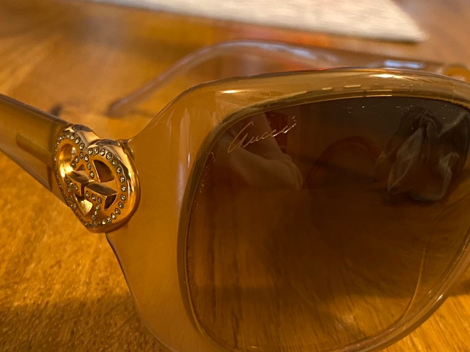 Gucci Sonnenbrille top Zustand in Waakirchen