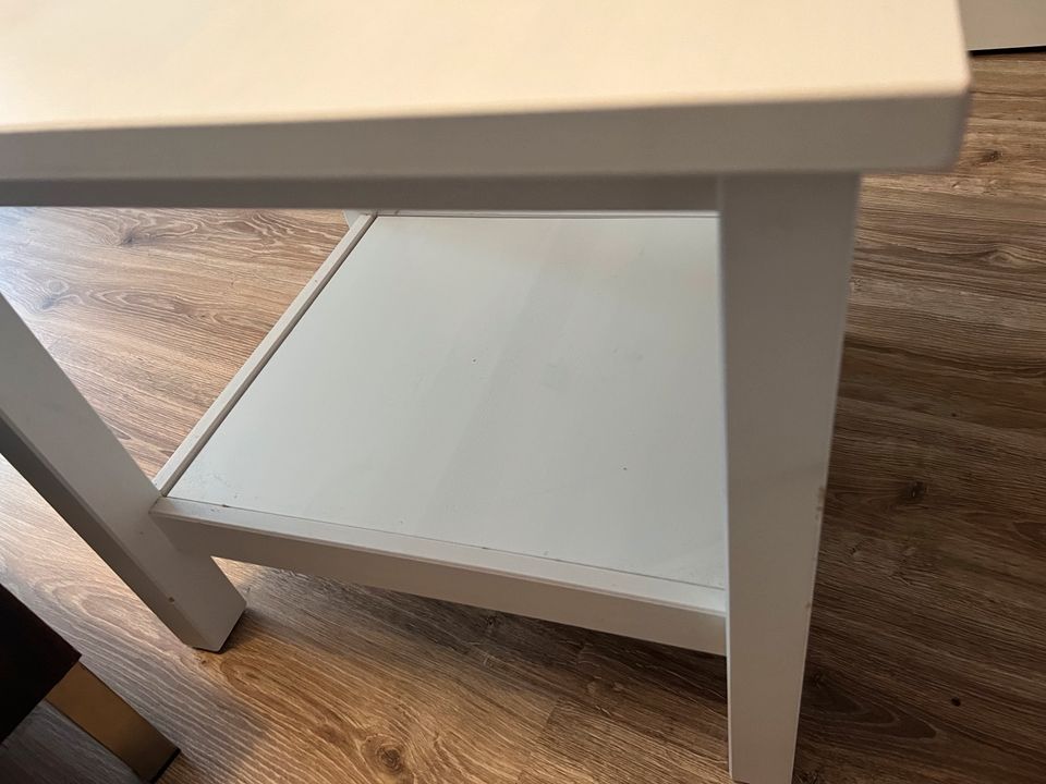 Couchtisch „HEMNES“ von Ikea , weiß gebeizt in Hamburg