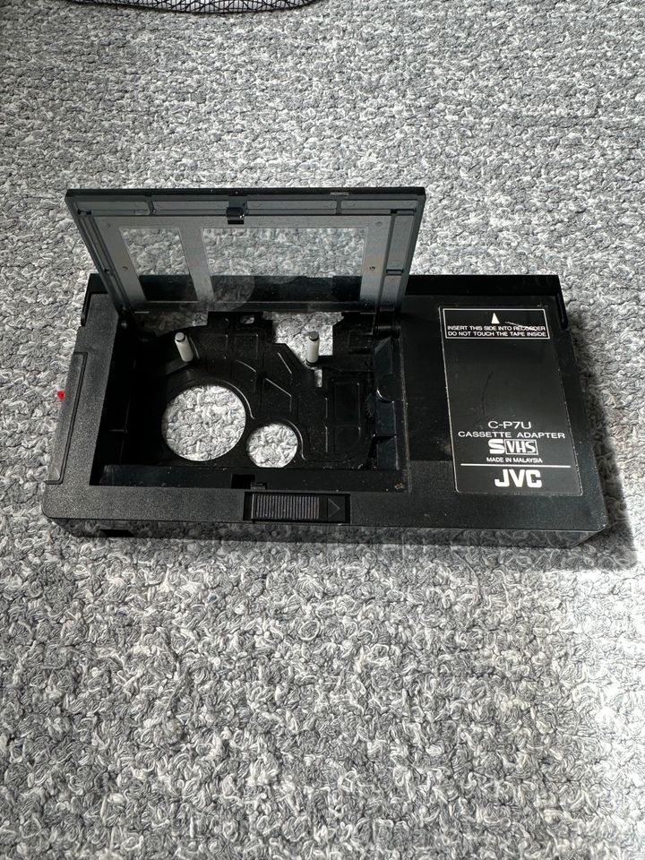 JVC C-P7U S-VHS Cassette Adapter in Frankfurt am Main