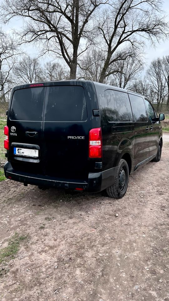 Toyota Proace 2.0D L2 AHK Navi DoKa 6-Sitze Transporter LKW Zul. in Gütersloh