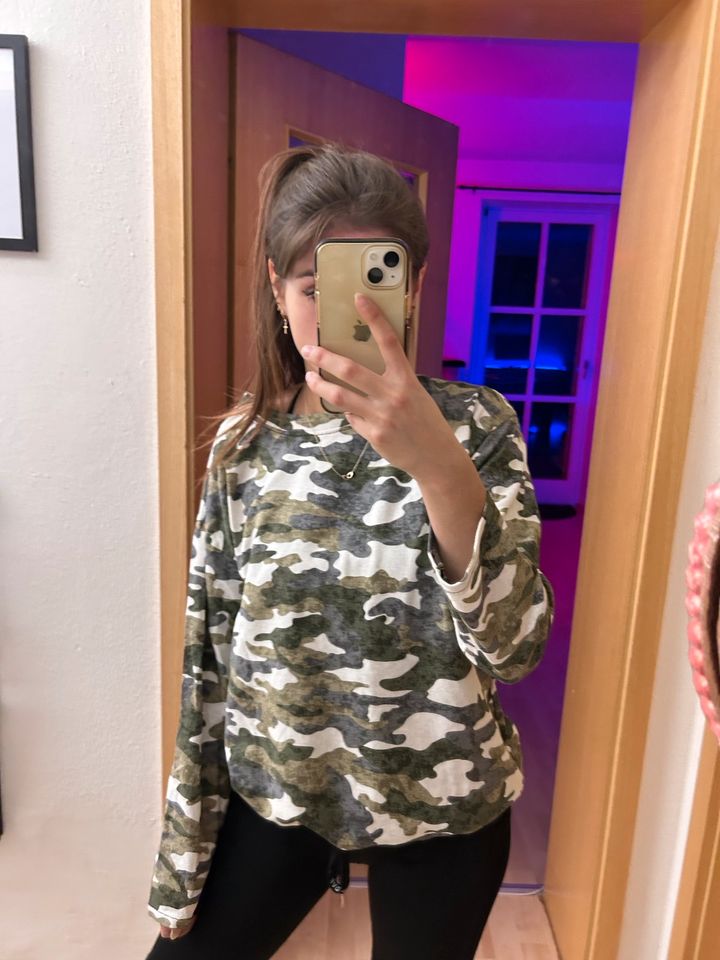 Camouflage Pullover in Gunzenhausen