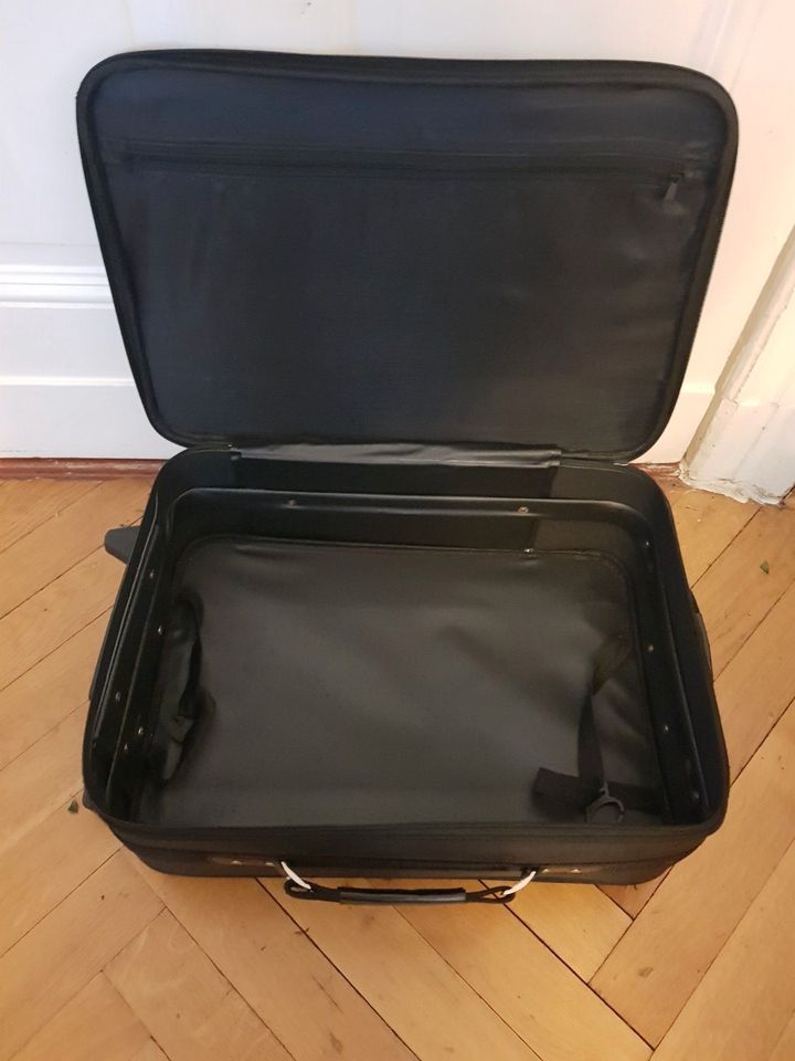 Handgepäck Trolley Koffer mit 2 Rollen H55x36cm in Berlin