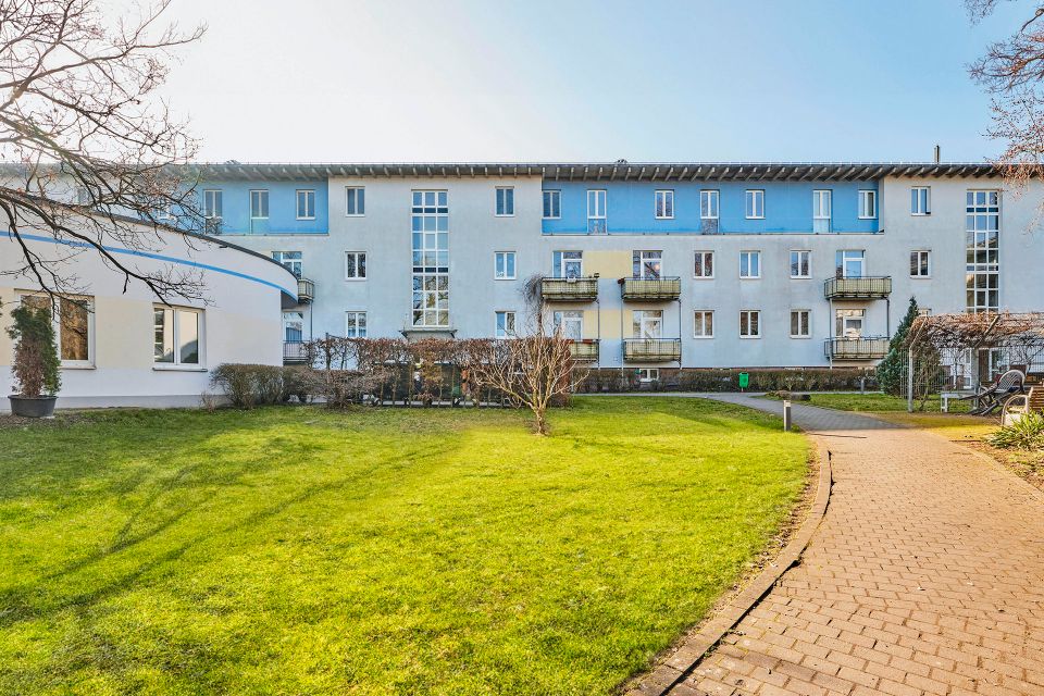 Vermietete 2-Zimmerwohnung im Hochparterre mit Balkon im idyllischen Altglienicke in Berlin