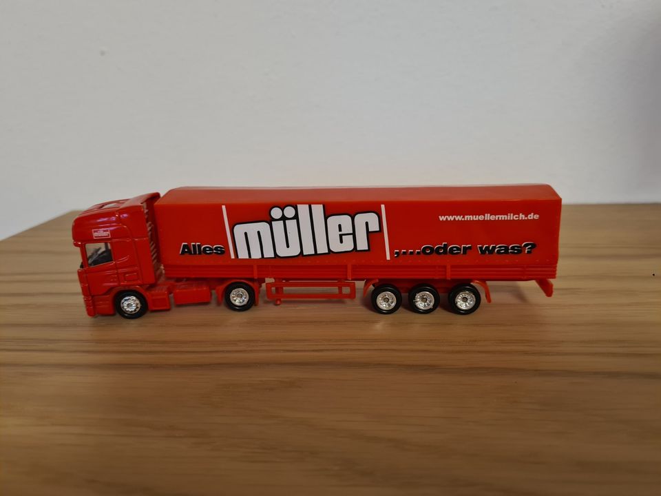 Werbetruck "Alles Müller oder was" 18 cm lang 4,5 cm hoch in Meinerzhagen