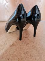Högl Damen Lack Pumps Schuhe Premium Schwarz NEU 40 Bayern - Erding Vorschau