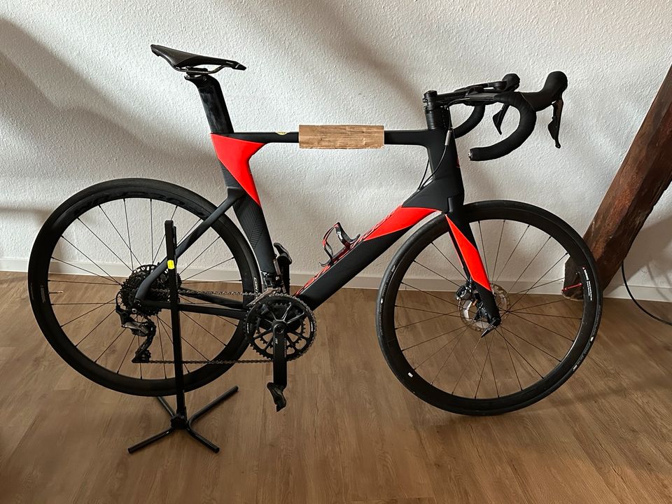SystemSix Carbon Ultegra 2019 acid red in Heilbronn
