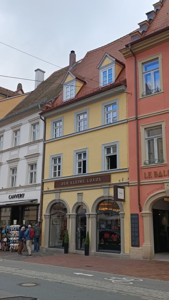 Hinter historischer Fassade - Neubau mit modernen Räumen in Bamberg