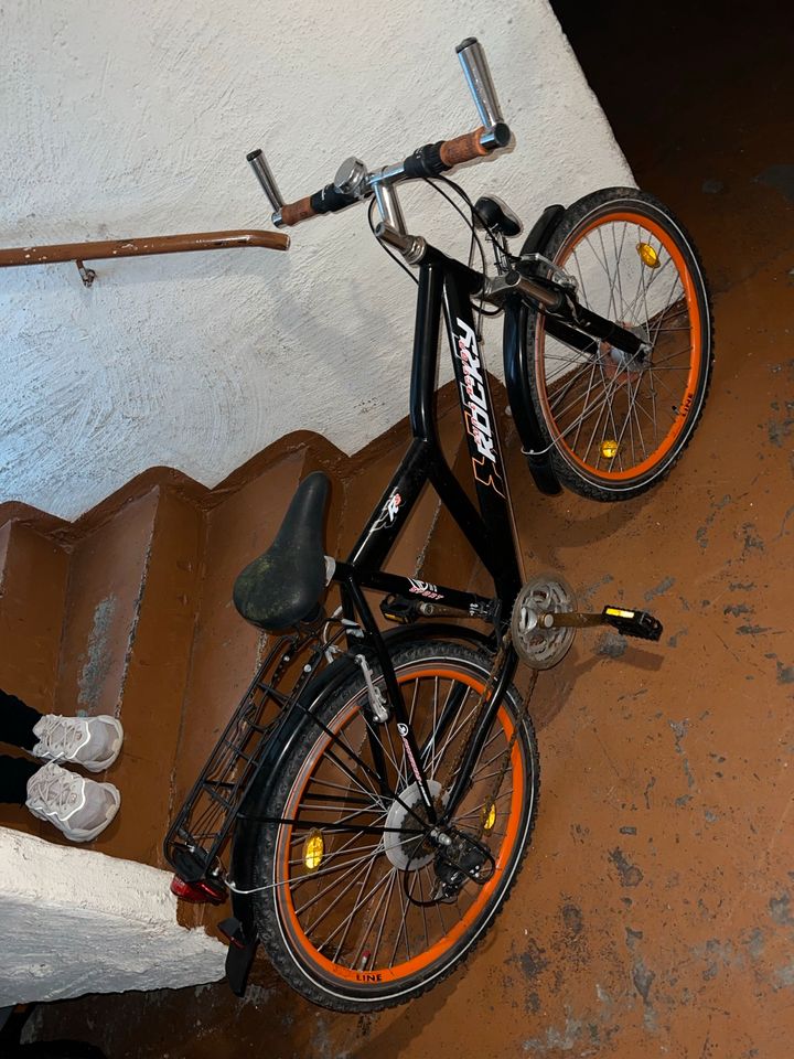 fahrrad schwarz in Grevenbroich