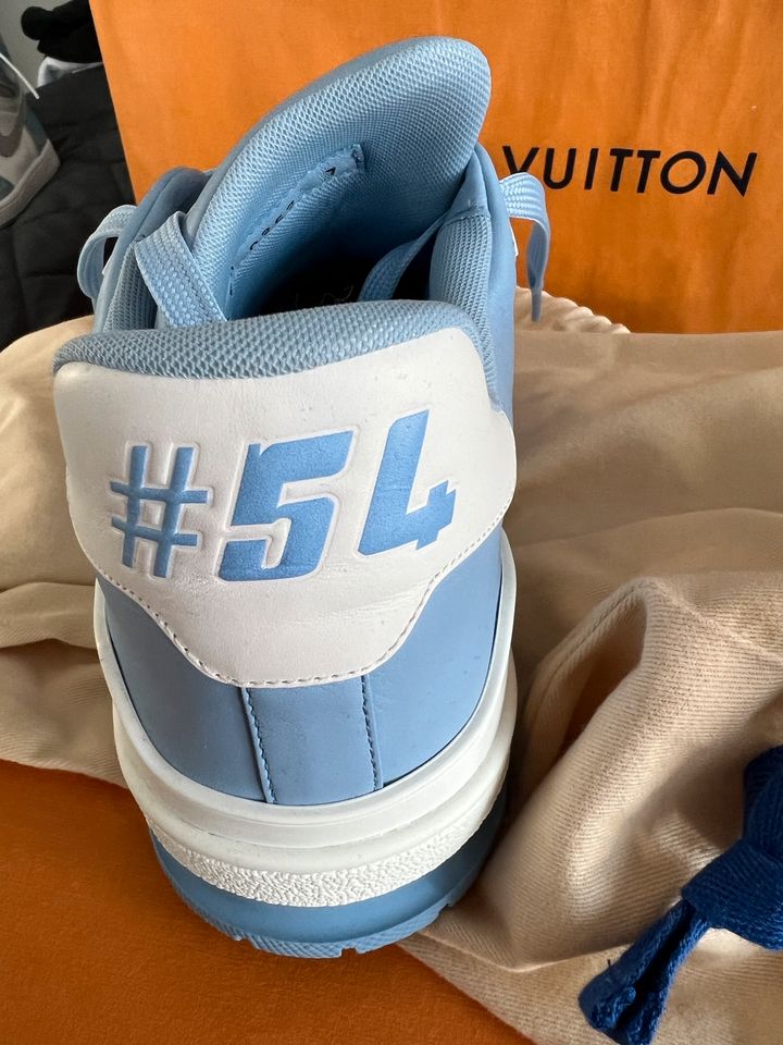 Louis Vuitton Trainer Babyblau 43 in Köln - Weidenpesch