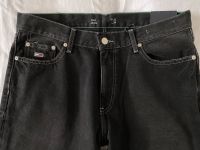 Neue Tommy Hilfiger Herren Jeans 32/34 straight schwarz ripped Essen - Essen-Kray Vorschau