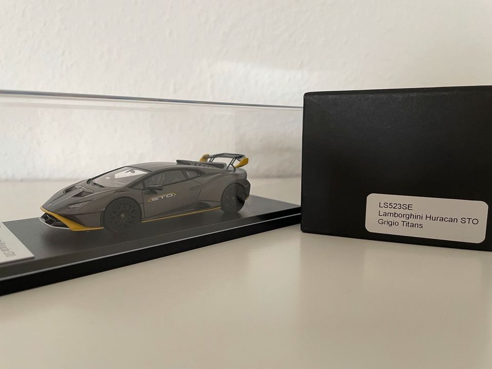 1:43 Lamborghini Huracan STO (Looksmart) in Bielefeld