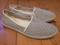 Sommerliche Slipper Hessen - Marburg Vorschau