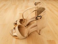 Buffallo High Heel/Riemchen Sandalette, Gr. 37 - beige/gold Baden-Württemberg - Wimsheim Vorschau