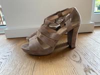 Unisa Wildleder Sandaletten 40 Suede Nordrhein-Westfalen - Viersen Vorschau