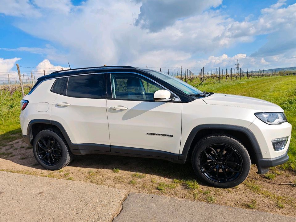 Jeep compass in Geisenheim