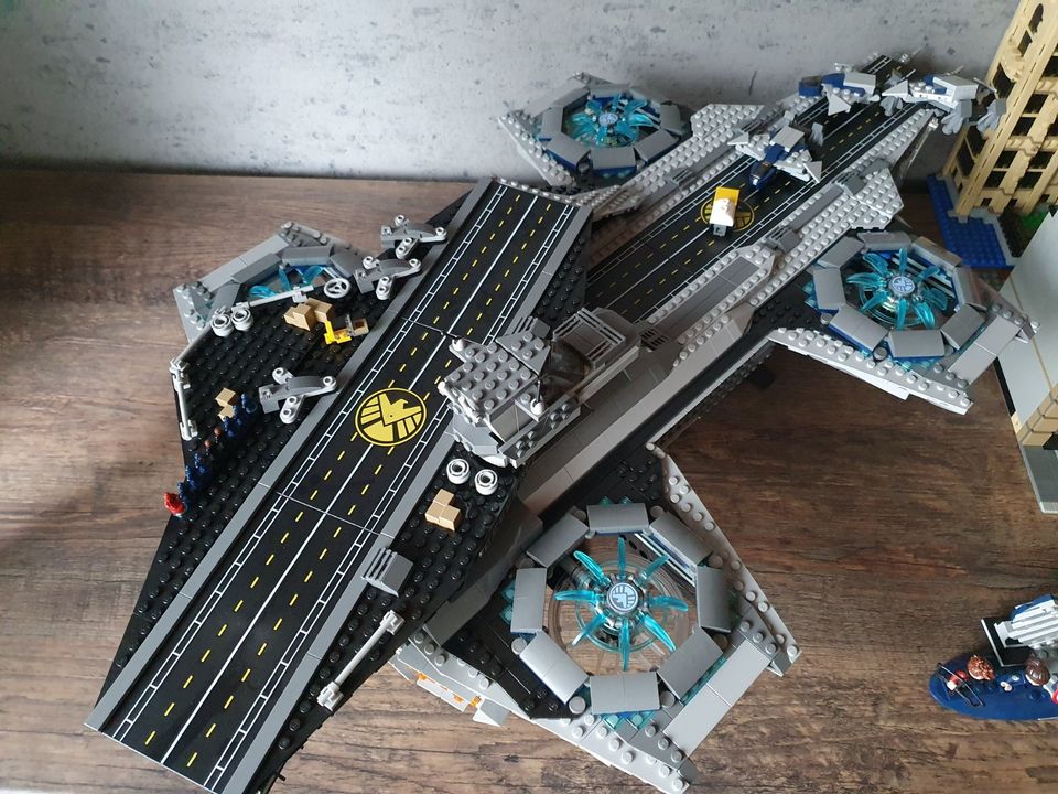 Lego 76042 Helicarrier in Stromberg