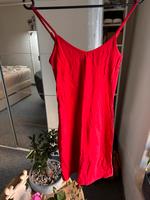 ❤️ Rotes Kleid mit V-Ausschnitt – Primark Bayern - Augsburg Vorschau