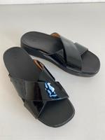 UGG, Sandalen, Pantoffeln, schwarz, Gr. 40, Lack Niedersachsen - Lüneburg Vorschau